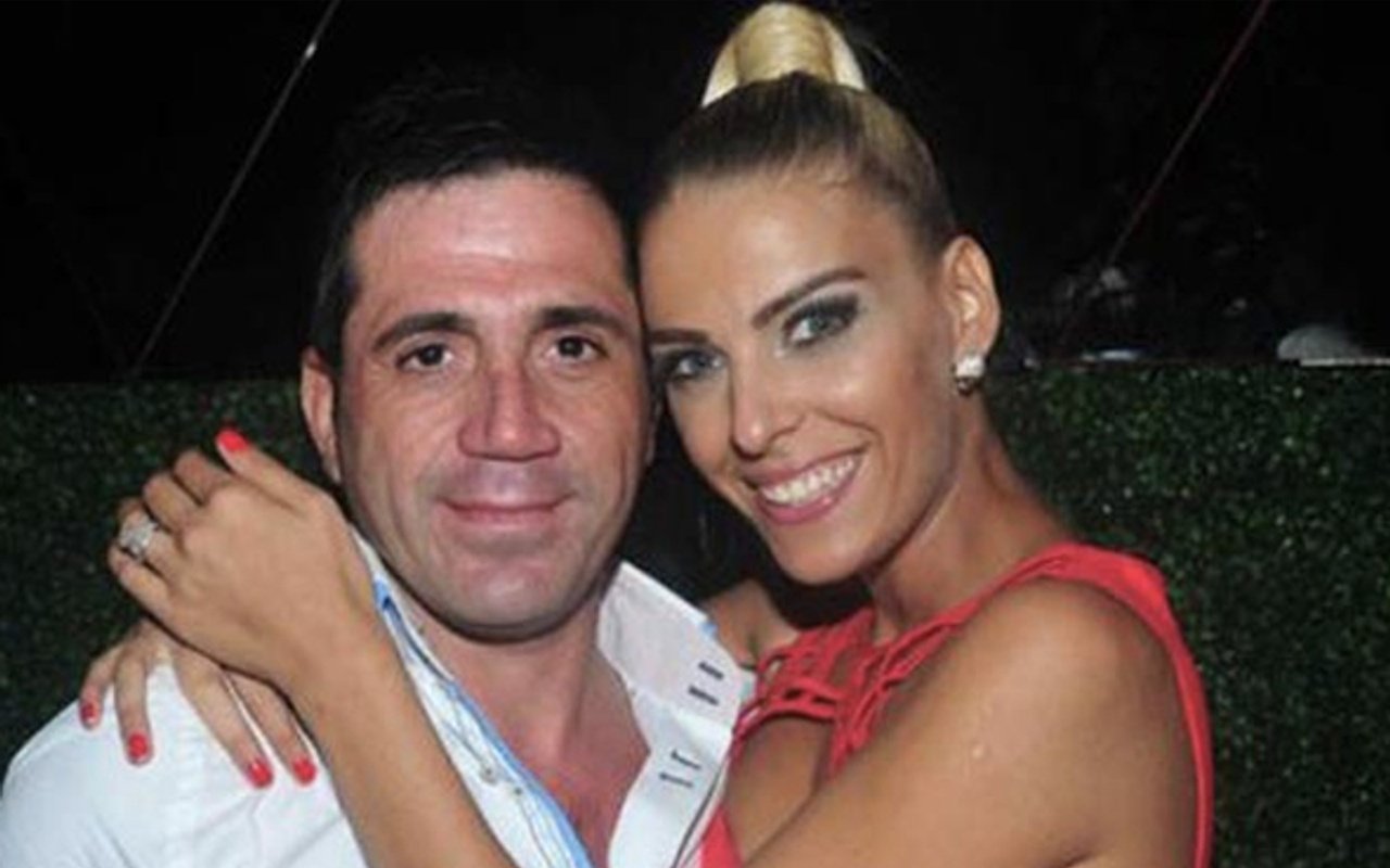 1938281-wi7j4j Simge Tertemiz kimdir? Nereli, kaç yaşındadır? Evli mi? Hangi dizi ve filmlerde rol aldı?