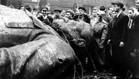 200x113-d85939c6-e9a0-46cb-9eb9-c8bdd4f74b35 Stalin kimdir?