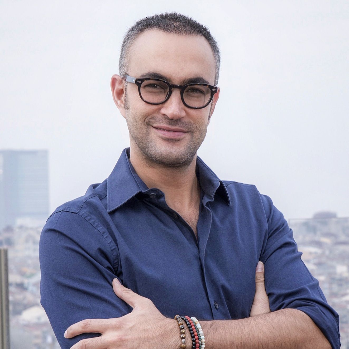 202002012210045477875 Murat Güloğlu kimdir? Nereli? Kaç yaşında? FOX'tan neden kovuldu? Murat Güloğlu'nun İlham Aliyev yorumu