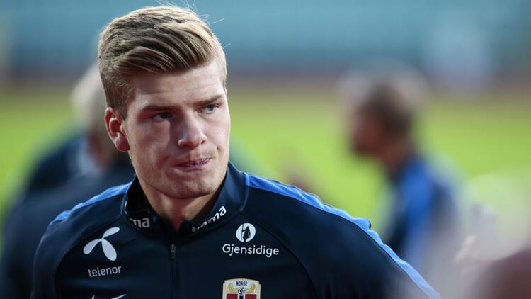 3-018 Alexander Sörloth kimdir? Nereli ve kaç yaşında? Hangi takımlarda oynadı?