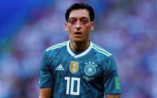 Mesut Özil kimdir? Aslen nerelidir? Kaç yaşındadır?