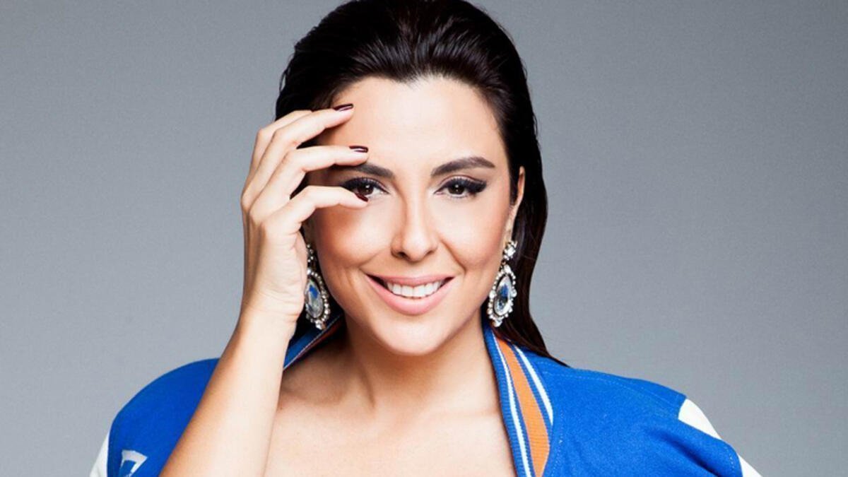 5e7cc46018c773265cc095a9 Aslı Hünel kimdir? Aslen nereli? Kaç yaşında? Evli mi? Kimin kardeşi?