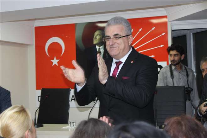 Remzi Albayrak kimdir, aslen nerelidir, kaç yaşındadır?