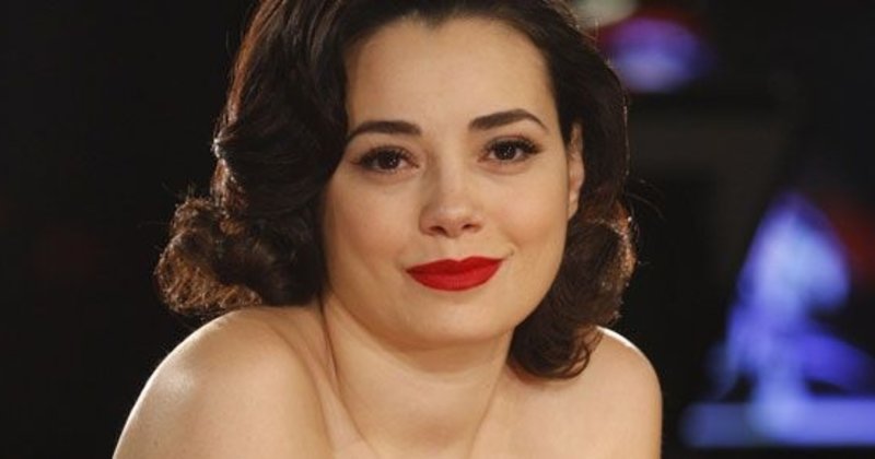 Özgü Namal Kimdir? Kaç yaşında? Nereli? Boyu kaç? Eşi kim?