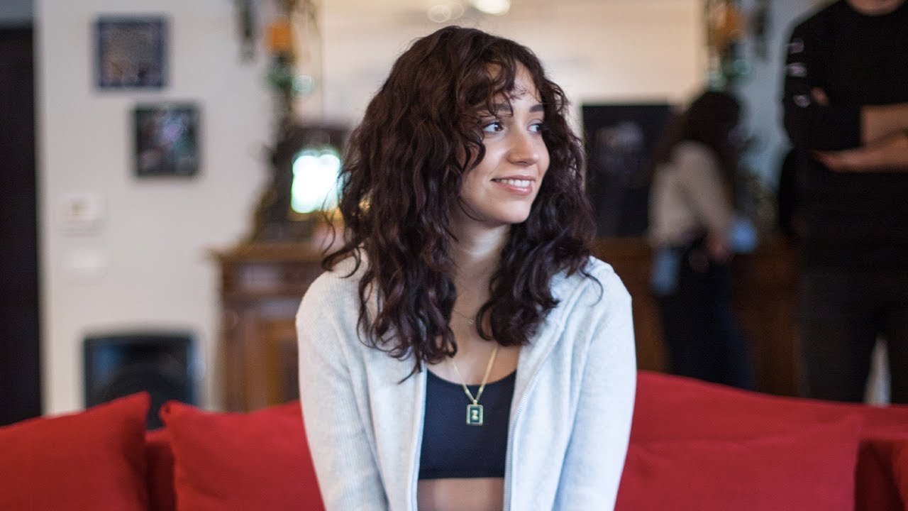 Zeynep Bastık kimdir? Kaç yaşında? kiminle evleniyor? Zeynep Bastık kimdir? Kaç yaşında? kiminle evleniyor?