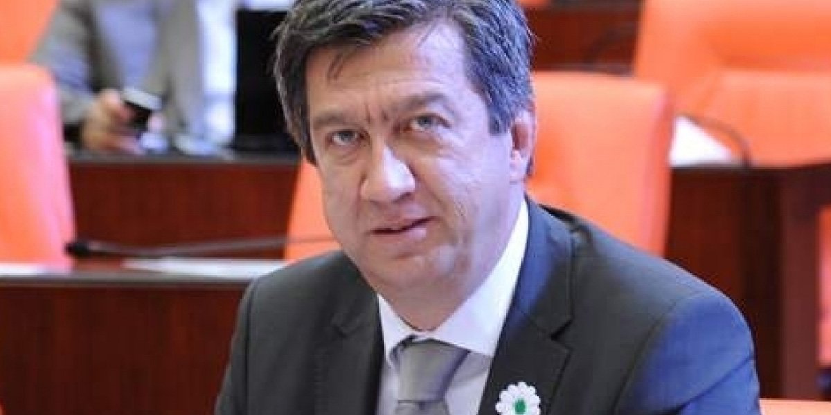 Kadir Gökmen Öğüt kimdir? Nereli, kaç yaşında? Kadir Gökmen Öğüt koronavirüs mü oldu?