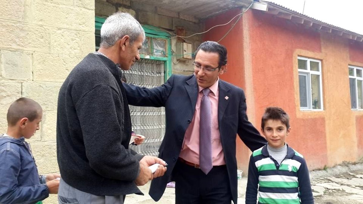 Orhan Bozkurt kimdir?