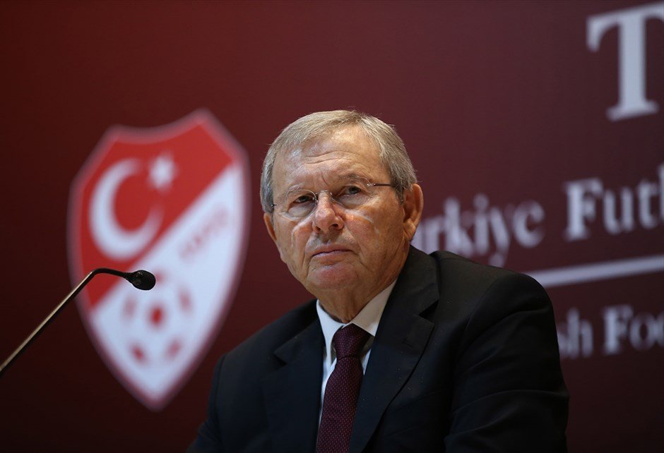 Zekeriya Alp kimdir? Zekeriya Alp neden istifa etti?