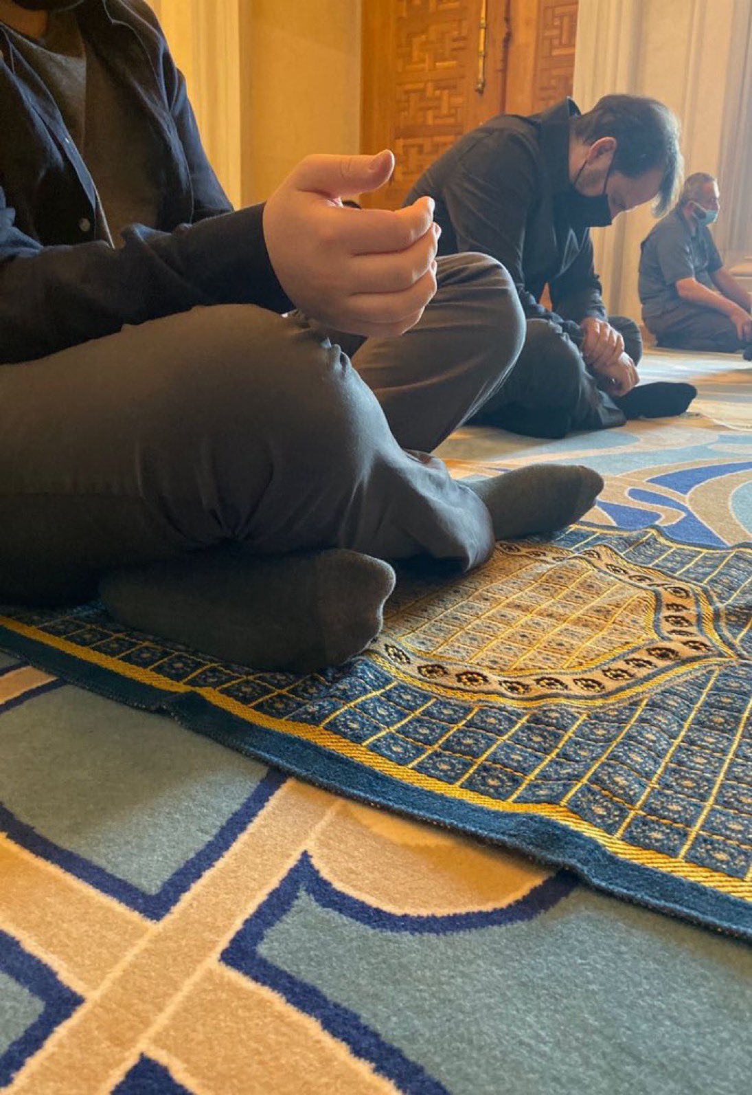 Berat Albayrak aylar sonra cuma namazında ortaya çıktı