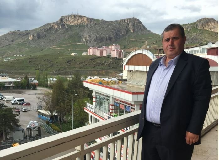 Sinan Ay kimdir? Nereli? Kaç yaşında? Sinan Ay kimdir? Nereli? Kaç yaşında?