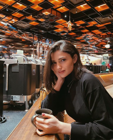 Akasya Yaşaroğlu kimdir? Kaç yaşında? Mesleği ne? Akasya Yaşaroğlu kimdir? Kaç yaşında? Mesleği ne?