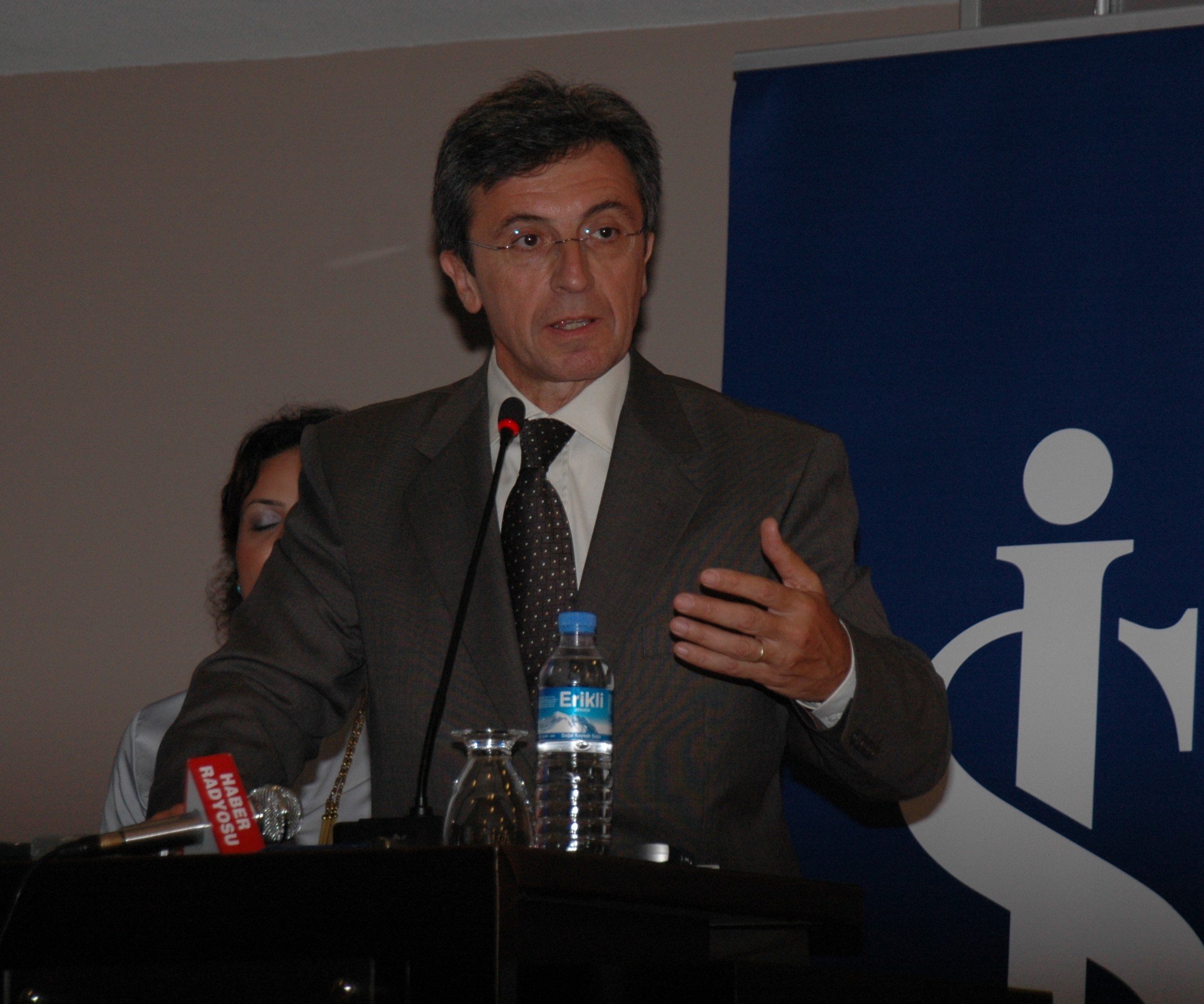 Ersin Özince kimdir? Nereli? Kaç yaşında? Ersin Özince kimdir? Nereli? Kaç yaşında?