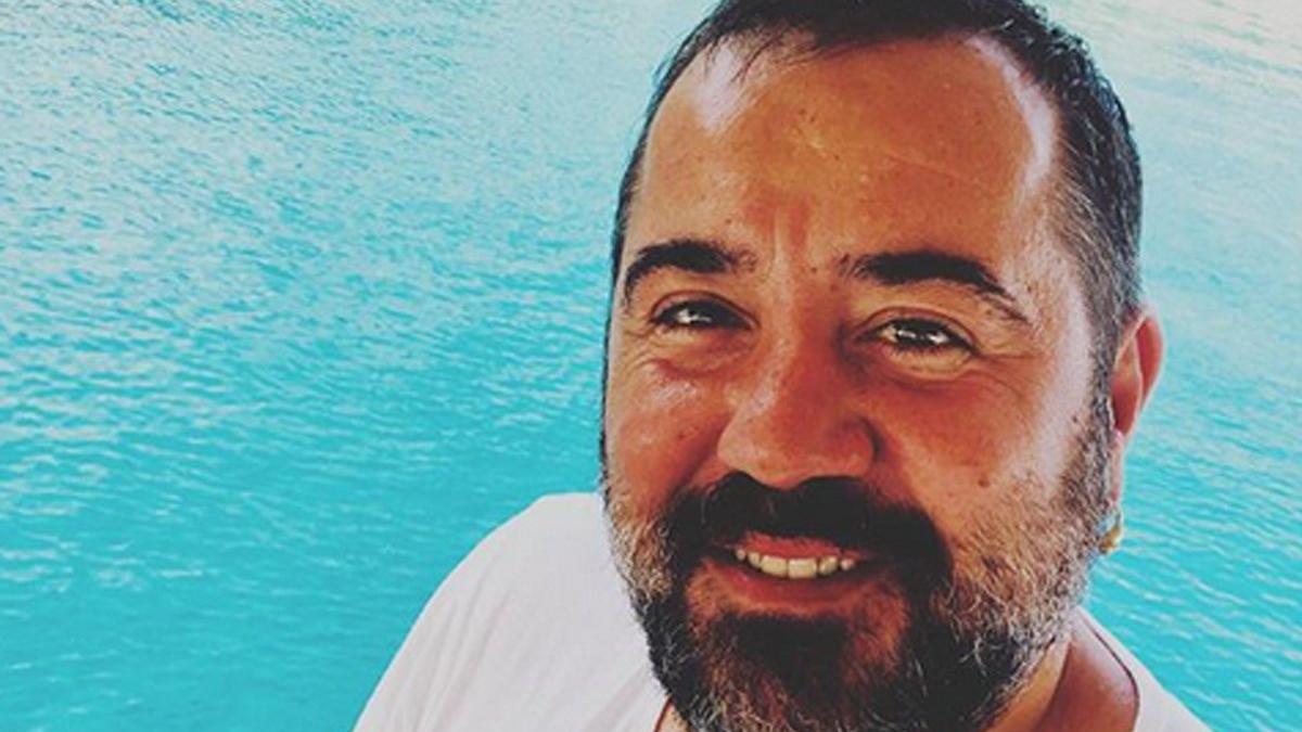 atademirer-instagram-16-9-1594550532 Ata Demirer kimdir? Nereli, kaç yaşında? Evli mi? Hangi film ve dizilerde rol aldı?