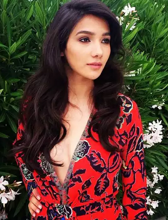 aybuke-pusat-1 Aybüke Pusat kimdir? Aslen nerelidir? Kaç yaşındadır?