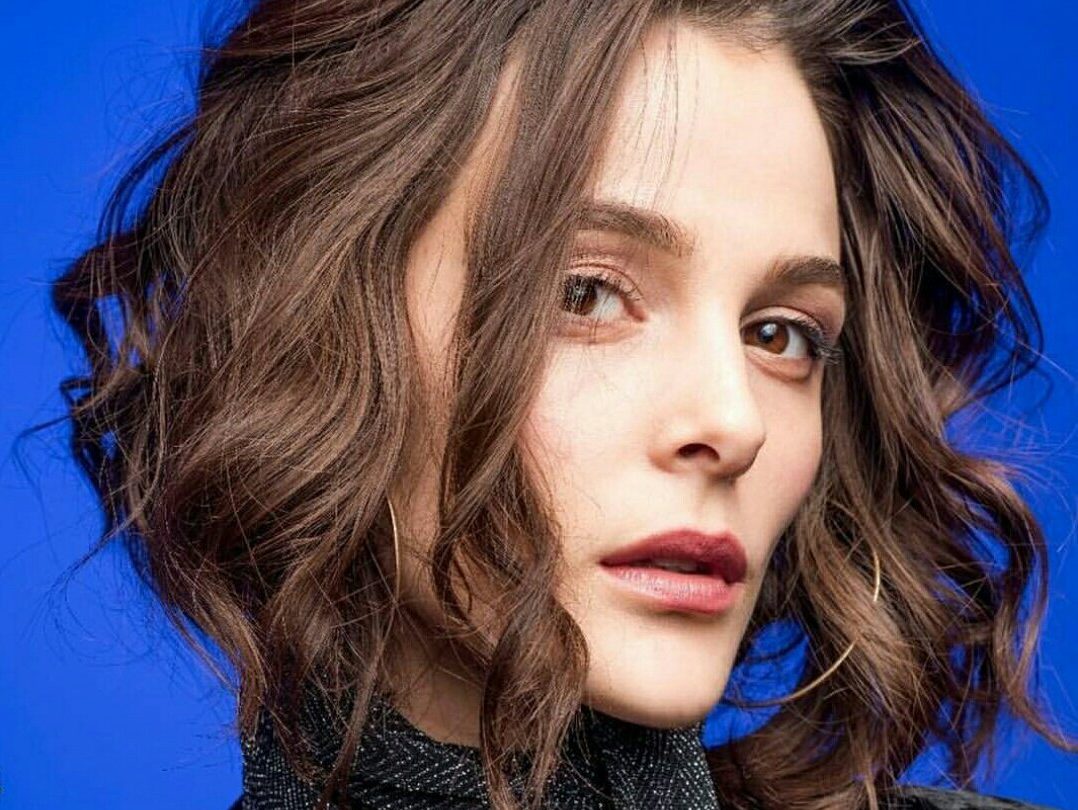 busra-develi-kimdir busra-develi-kimdir.jpg