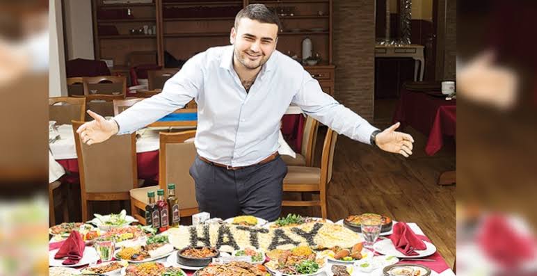 c3 CZN Burak kimdir? Nereli ve kaç yaşında? | CZN Burak evli mi? | Sevgilisi var mı?