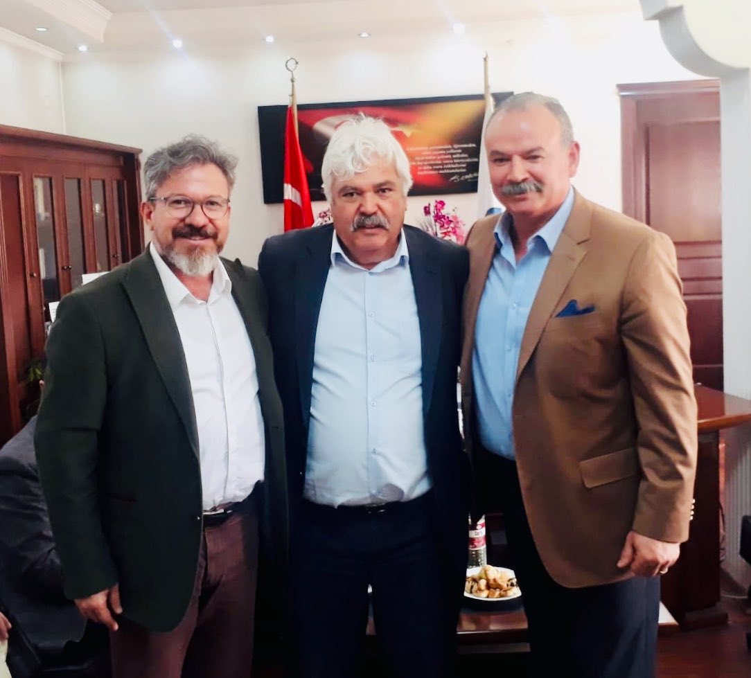 d4cor3fwkaa1jmp Ula Belediye Başkanı İsmail Akkaya kimdir? Kaç yaşında? Nereli? Neden öldü?