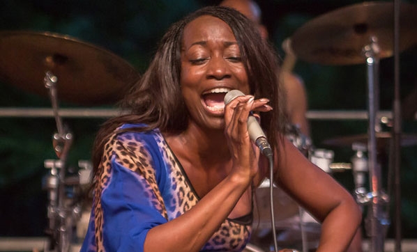 Della Miles kimdir? Nereli ve kaç yaşında? Della Miles müslüman mı?