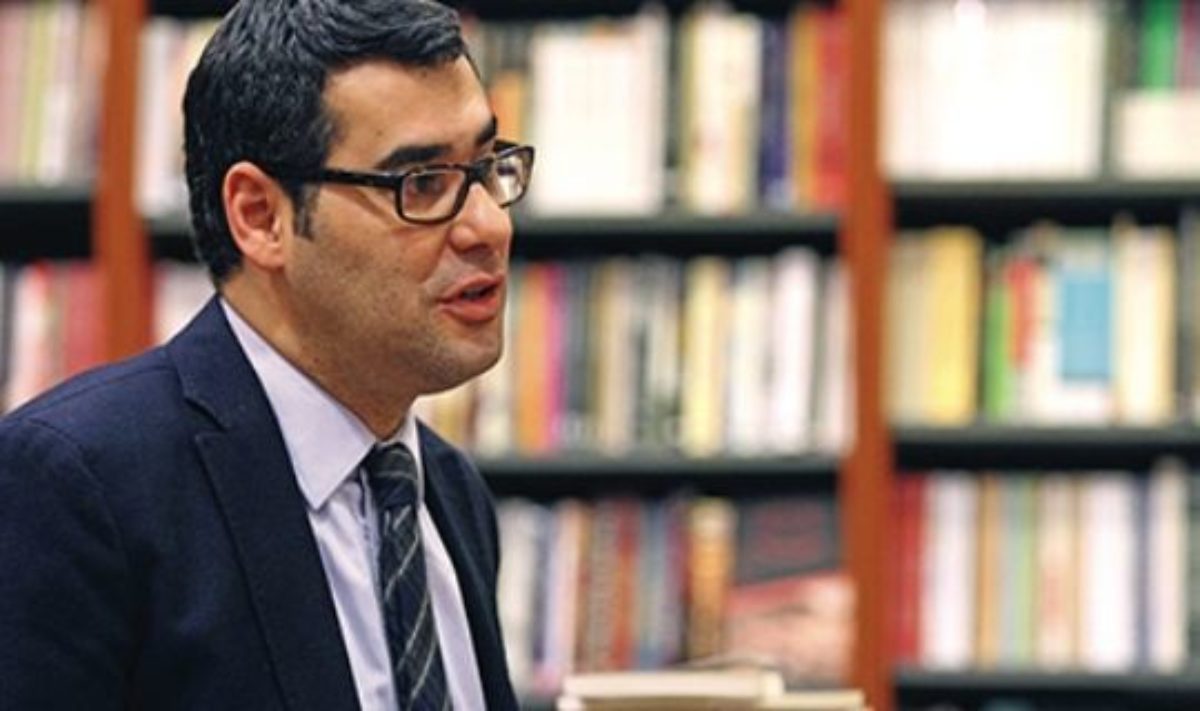 enver-hande-1200x711-1 Gazeteci Enver Aysever kimdir? Nereli? Kaç yaşında? Enver Aysever suçu ne?