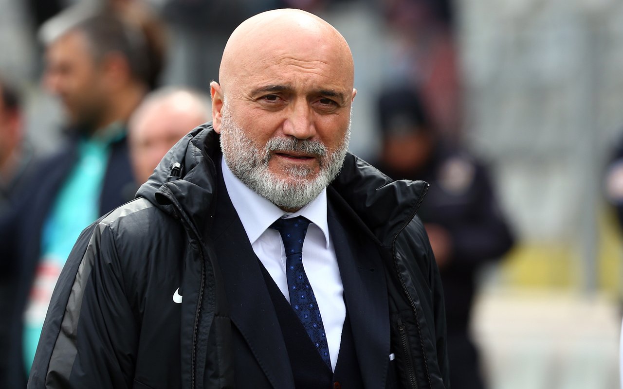 fsfssffsf-htv7-cover Hikmet Karaman kimdir? Aslen nereli ve kaç yaşında? Hikmet Karaman hangi takımları çalıştırdı?