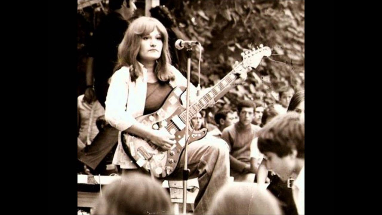 maxresdefault-002-1 Selda Bağcan kimdir? Nereli, kaç yaşında? Selda Bağcan'ın albümleri nelerdir?