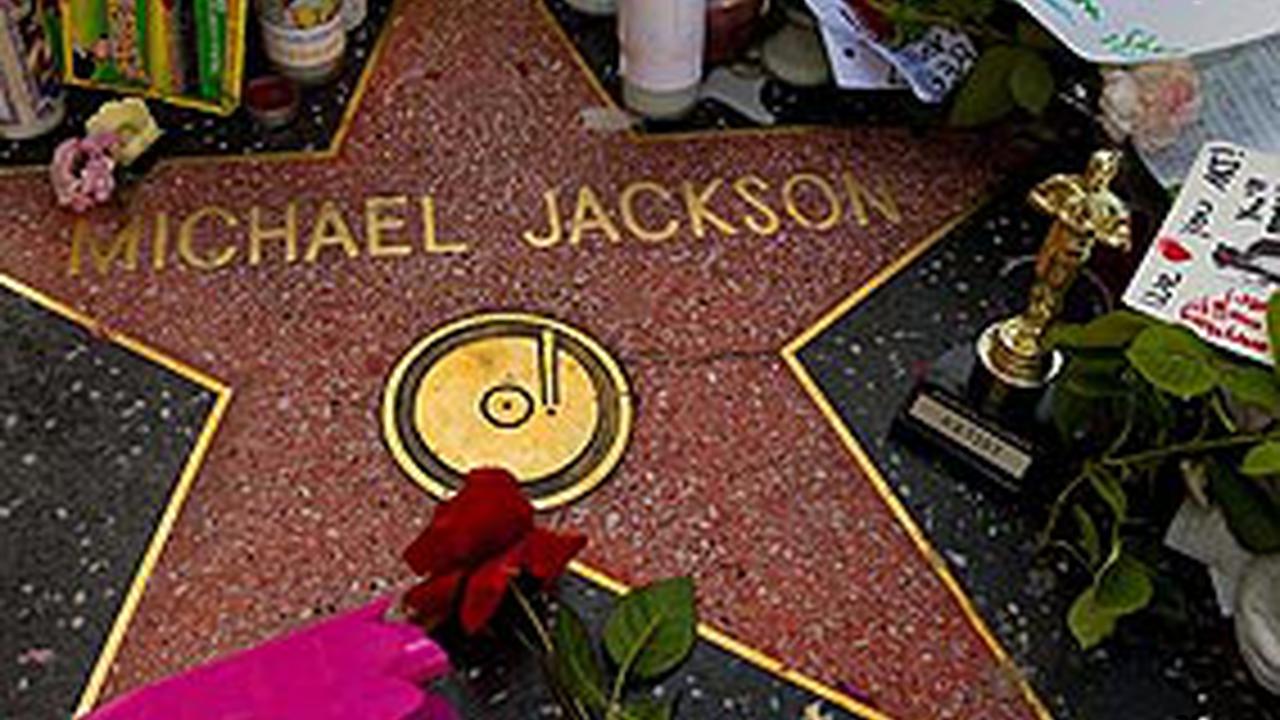 Michael Jackson kindir? Neden öldü? Kaç yaşında öldü?