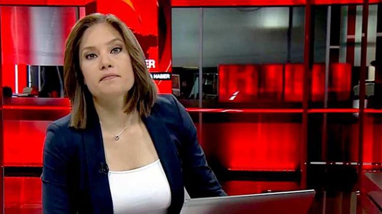 nevsin-mengu-kimdir-aslen-nerelidir-1492076673-3571 Nevşin Mengü kimdir? Nevşin Mengü nereli, kaç yaşında?