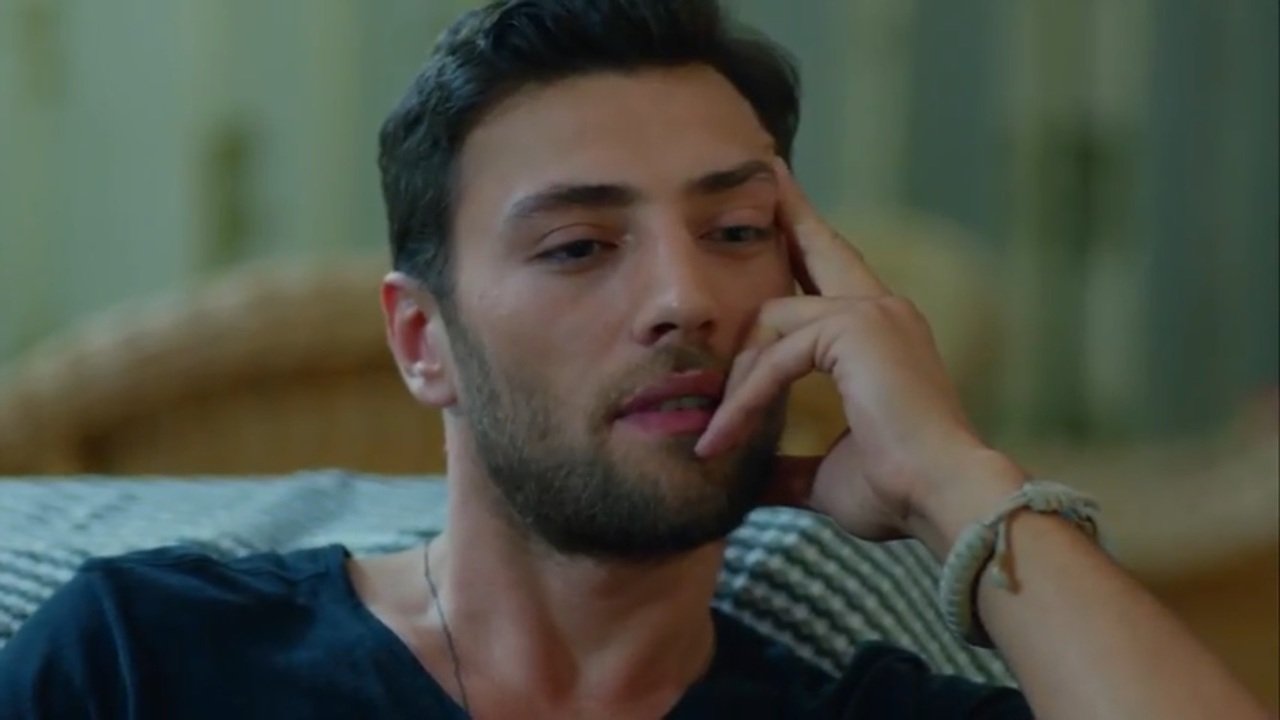 Ceyhun Mengiroğlu kimdir? Kaç yaşında? Hangi dizilerde oynadı? Instagram adresi ne?