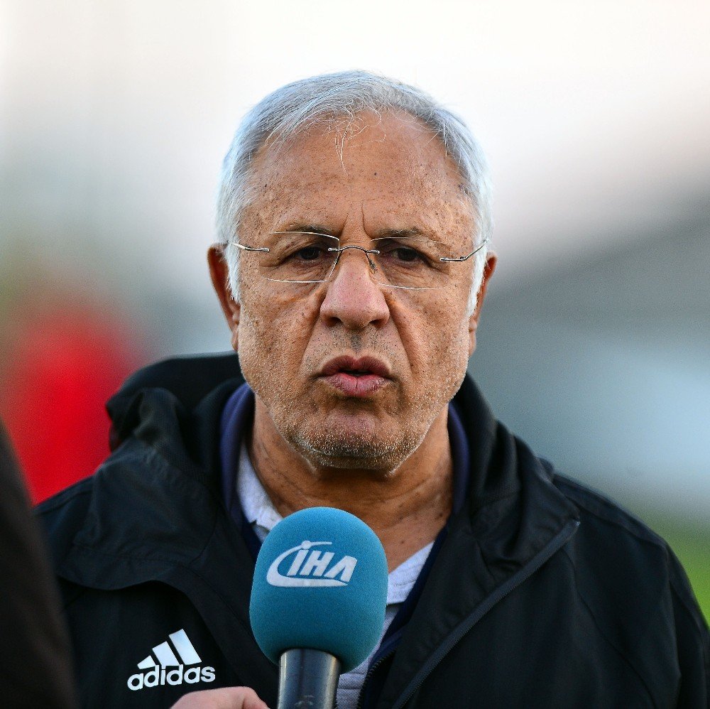 ozel-haber-huseyin-kalpar-bugune-kadar-yabanci-hocalar-cok-fazla-katki-saglamadi-cfdf599 Hüseyin Kalpar kimdir? Kaç yaşında? Aslen nereli? Hangi takımları çalıştırdı?