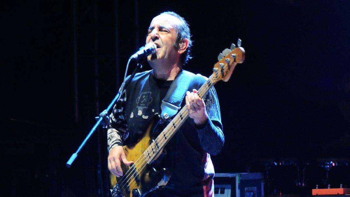 ozkanugur-16-9-1590265948 Özkan Uğur kimdir? Kaç yaşında? Nereli? Özkan Uğur şarkıları