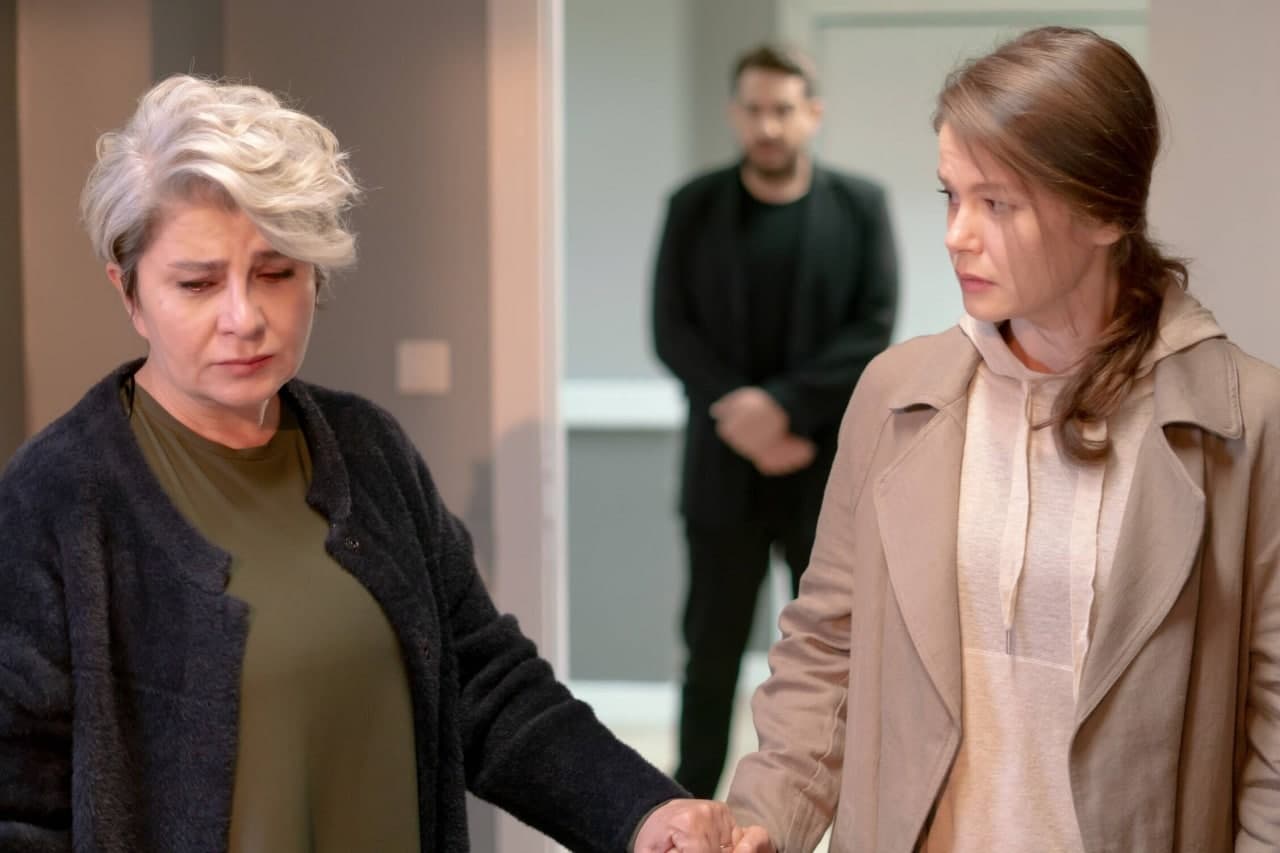 photo-2021-05-06-17-24-04 Camdaki Kız 5. bölüm full,tek parça izle|Camdaki Kız son bölüm Kanal D canlı izle