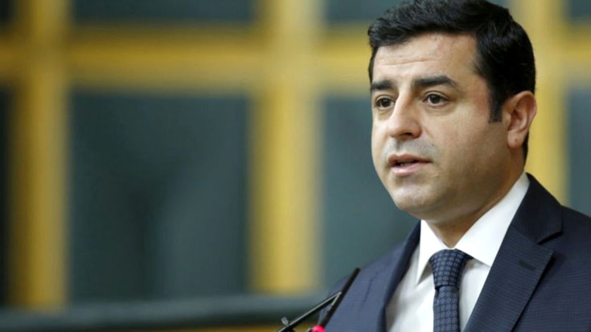 Selahattin Demirtaş kimdir? Nerelidir? Nerede doğdu? Kaç yaşındadır? Siyasi hayatı