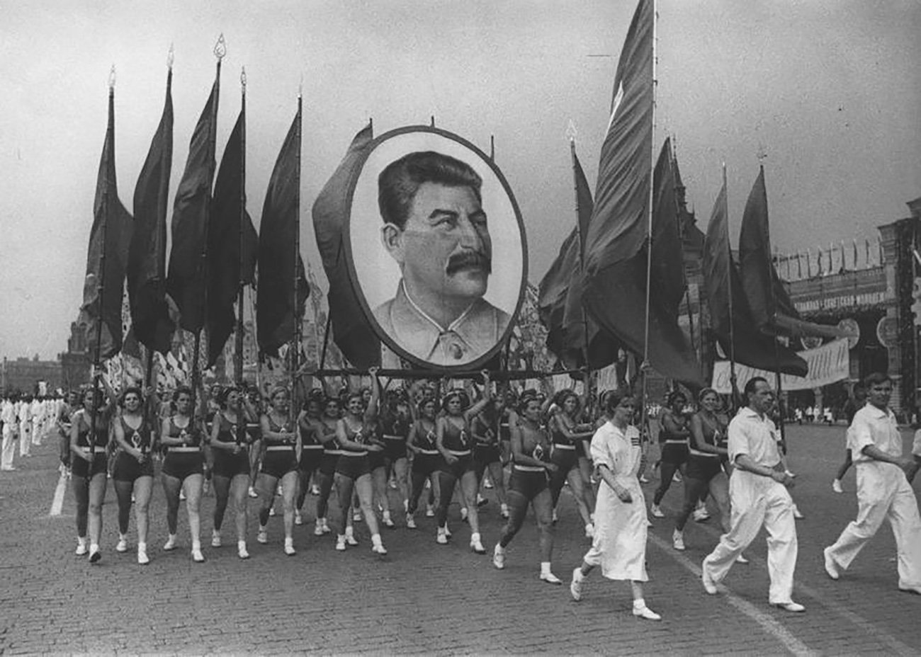 stalin-yoldas Stalin kimdir?