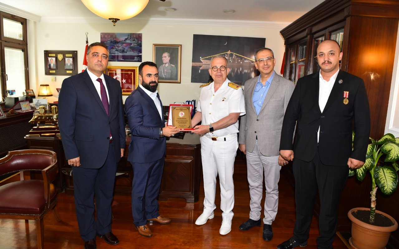 tumamiral-cihat-yayci-fetometre-z67b-cover Cihat Yaycı kimdir? Tümamiral Cihat Yaycı neden istifa etti?