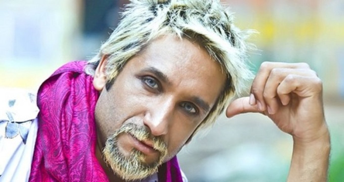 unlu-sarkici-tarik-mengucun-aci-gunu Tarık Mengüç kimdir? Nereli, kaç yaşındadır? Evli mi?