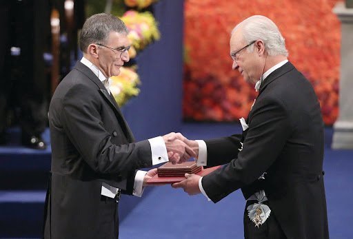 unnamed-001-4 Aziz Sancar kimdir? Aslen nerelidir, Kaç yaşındadır? İşte Aziz Sancar'ın hayatı!