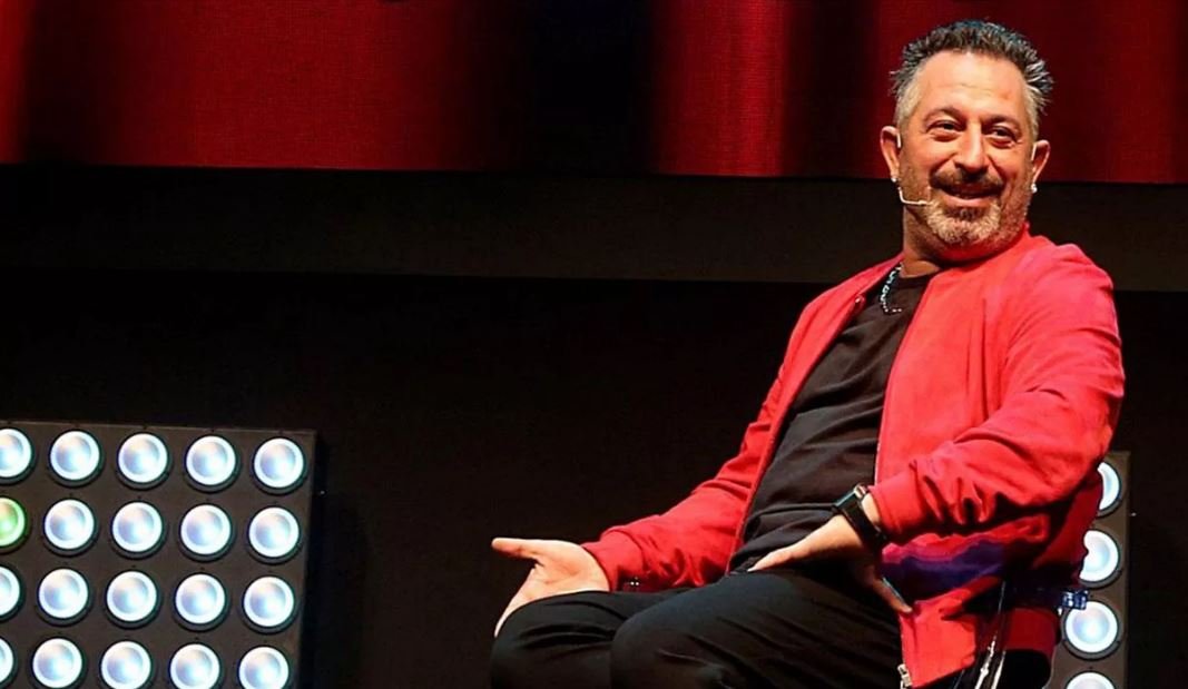 Cem Yılmaz kimdir? Nereli, kaç yaşında? Evli mi? Hangi filmlerde rol aldı?