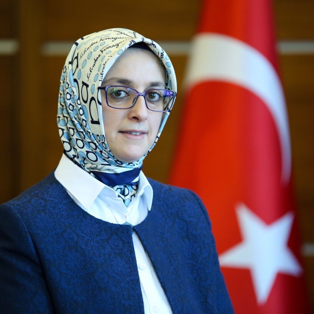 xmh97z-c AK Parti MKYK üyesi Lütfiye Selva Çam kimdir? Nereli? Kaç yaşında?