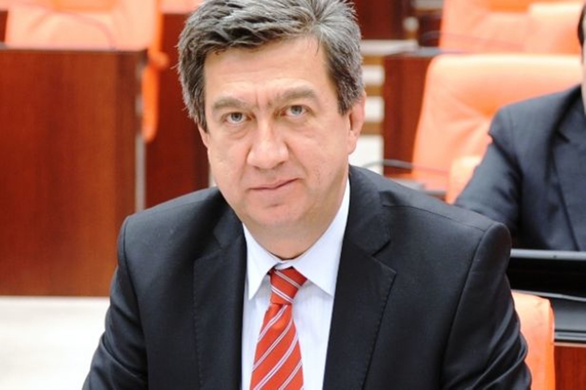 Kadir Gökmen Öğüt kimdir? Nereli, kaç yaşında? Kadir Gökmen Öğüt koronavirüs mü oldu?