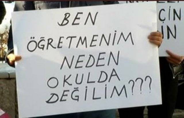 Atanmayı Bekleyen Öğretmenler Sosyal Medyada Tepki Gösterdi Atanmayı Bekleyen Öğretmenler Sosyal Medyada Tepki Gösterdi