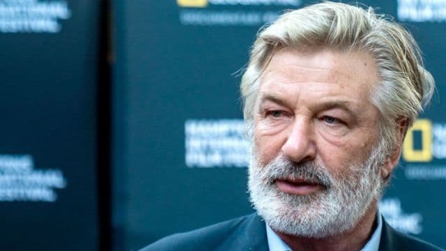 Alec Baldwin Kimdir? Nerelidir? Eşi Kim? Sette Korkutucu Kaza Alec Baldwin Kimdir? Nerelidir? Eşi Kim? Sette Korkutucu Kaza