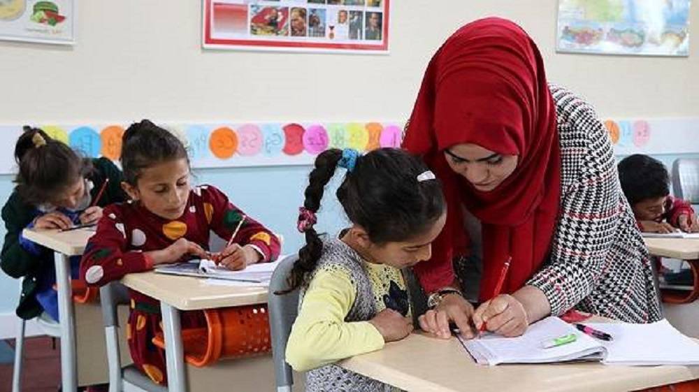 Öğretmenler Zam Taleplerini Sosyal Medyada #ÖğretmeneAcilZam Etiketiyle Duyurdu Öğretmenler Zam Taleplerini Sosyal Medyada #ÖğretmeneAcilZam Etiketiyle Duyurdu
